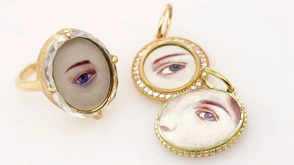 Hand-painted lover’s eyes in vitreous enamel and 18-karat gold image