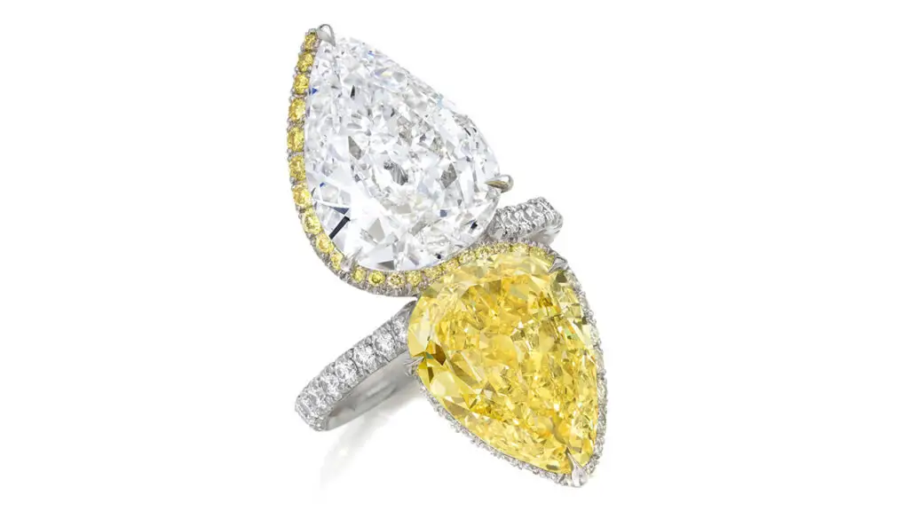 White and yellow toi et moi diamond ring at Phillips image