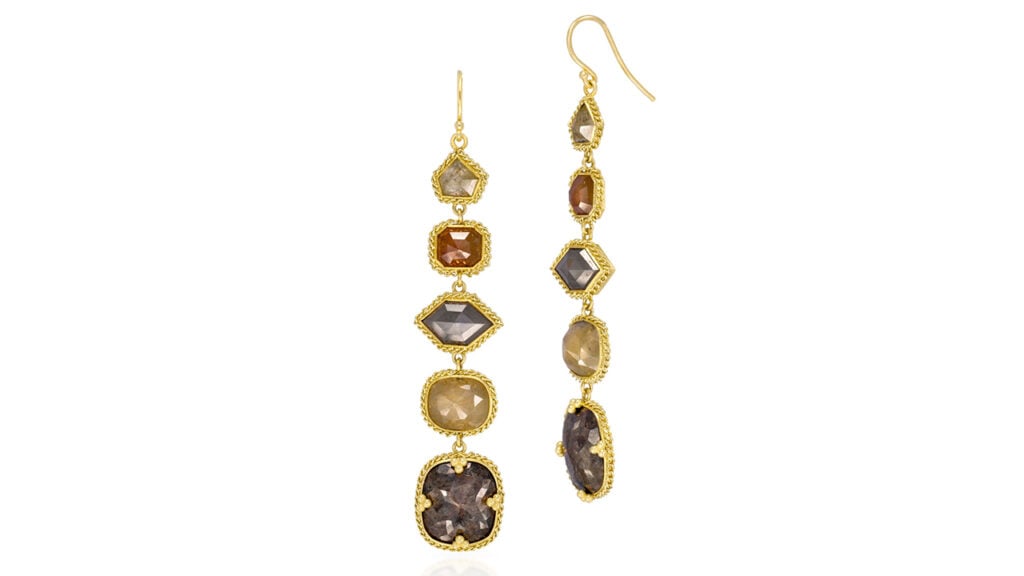 Drop earrings in 18-karat yellow gold with cognac diamonds image
