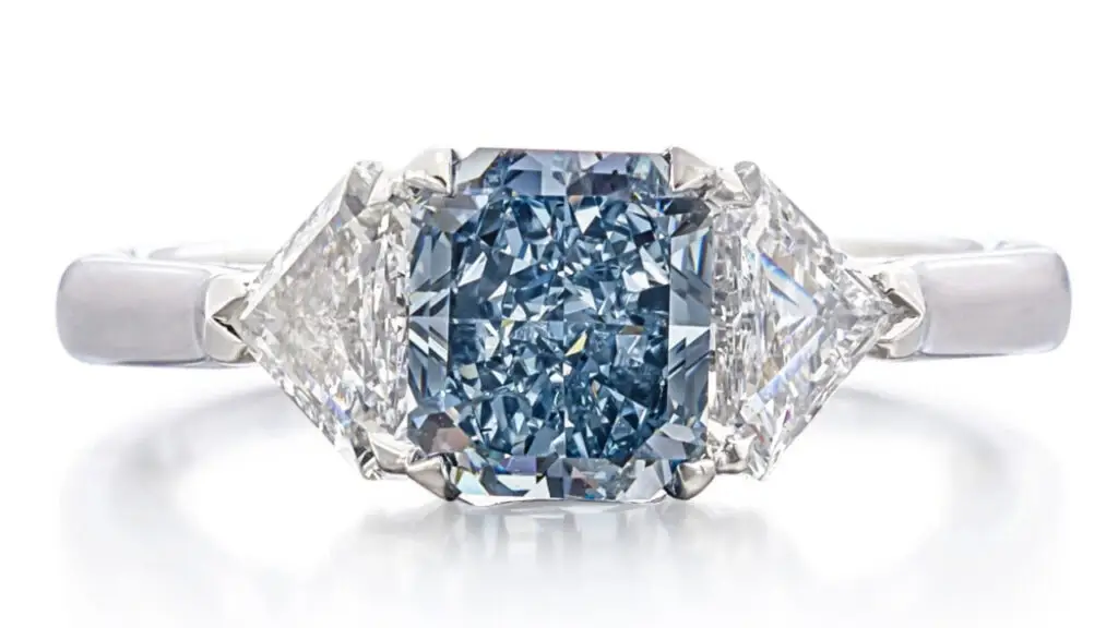 Fancy vivid blue diamond ring at Sotheby's image