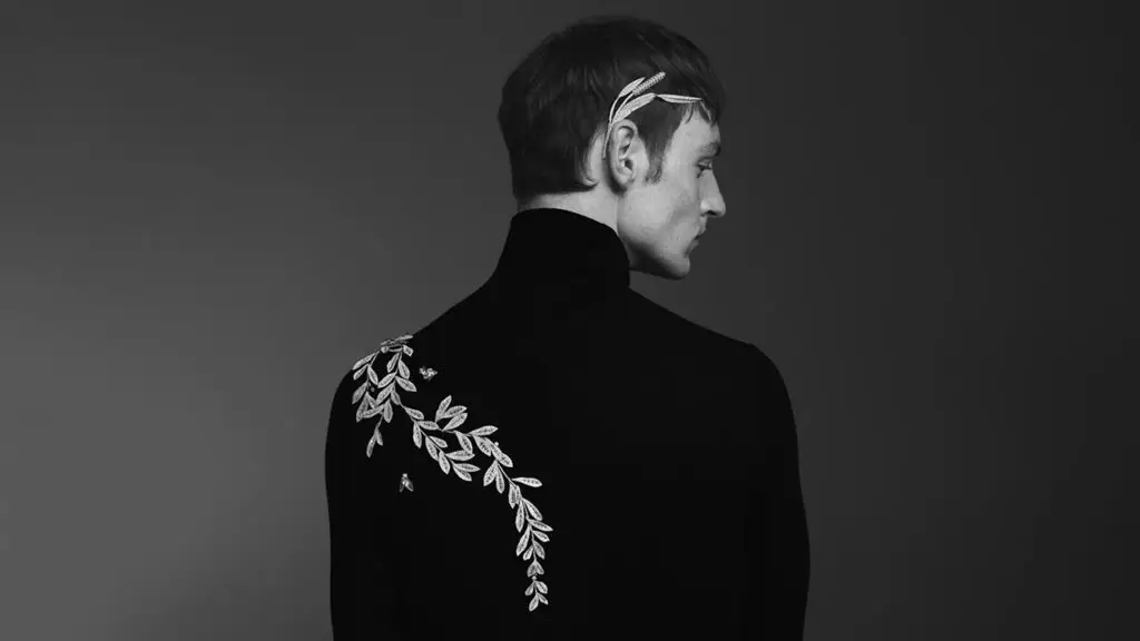 Shirt featuring ornaments on a model from Boucheron's Untamed Nature collection image