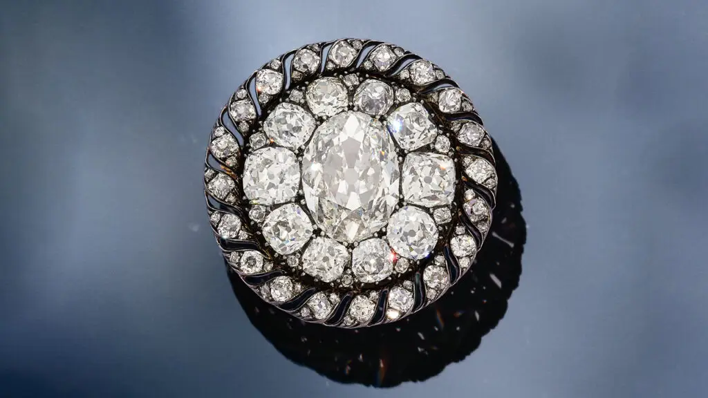A circular diamond brooch that belonged to Napoleon Bonaparte image