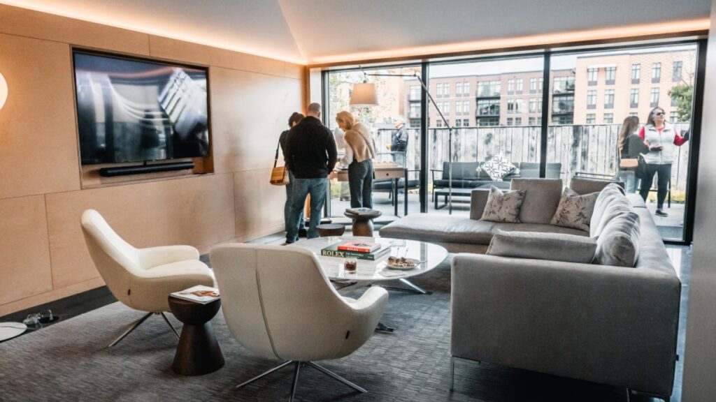 Second floor lounge at Schwanke Kasten Jewelers in Milwaukee Wisconsin image