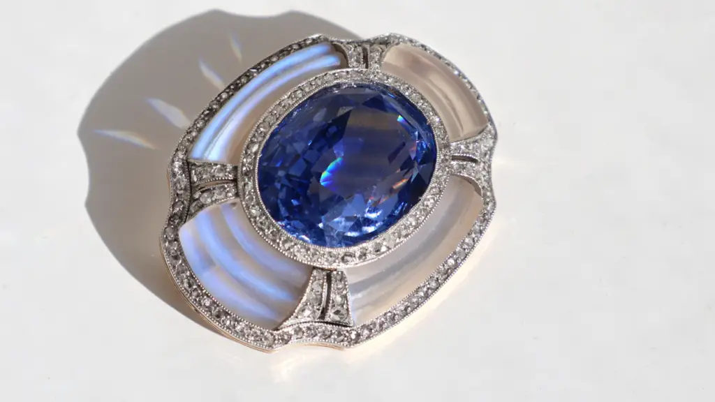 An Edwardian moonstone and sapphire brooch image