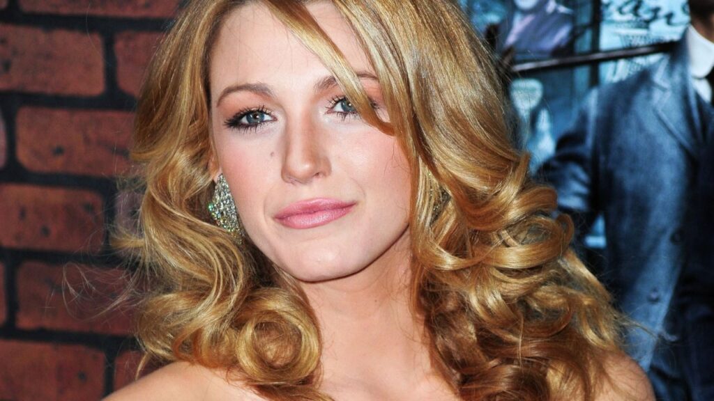 Actress Blake Lively image