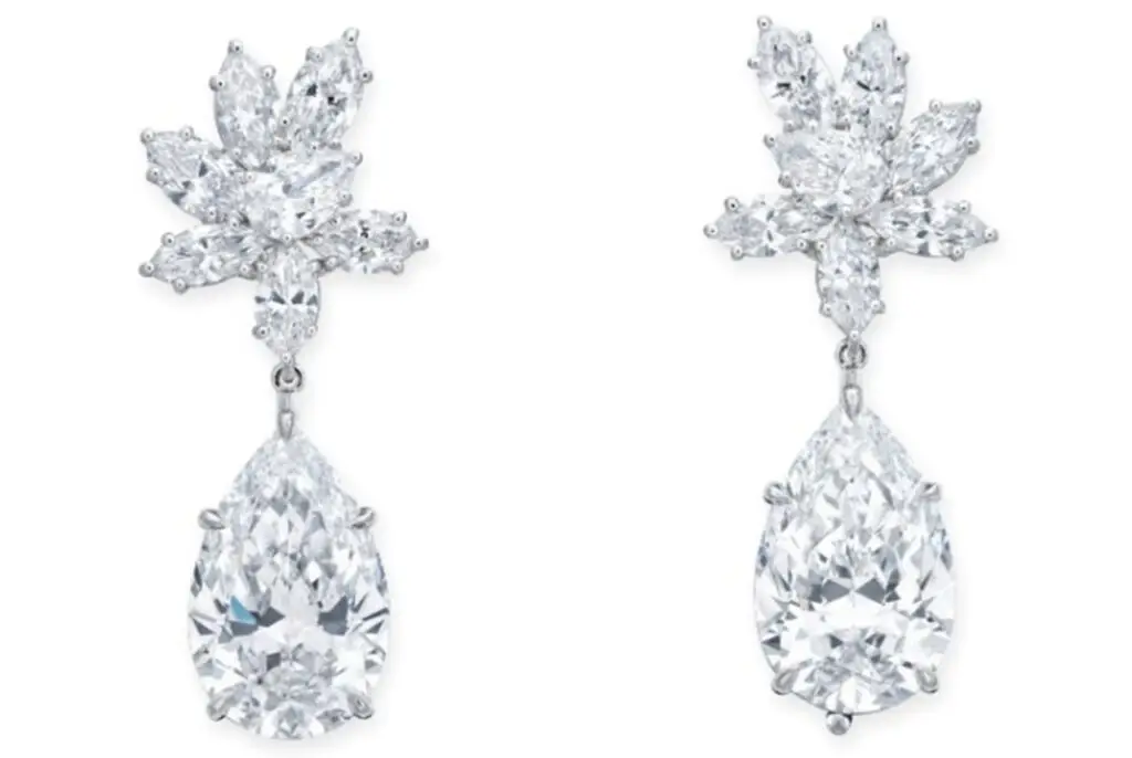 Harry Winston diamond earrings image