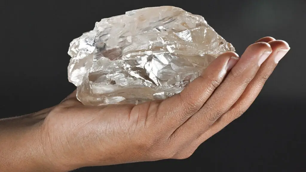 2,488-carat rough diamond from Lucara, found in August image