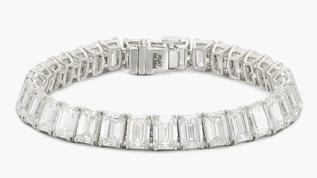 A bracelet comprising 36 emerald-cut diamonds, ranging from 1 to 1.04 carats, D to F color, and VVS1 to VS2 clarity, with a total weight of 34.36 carats at Sotheby's image