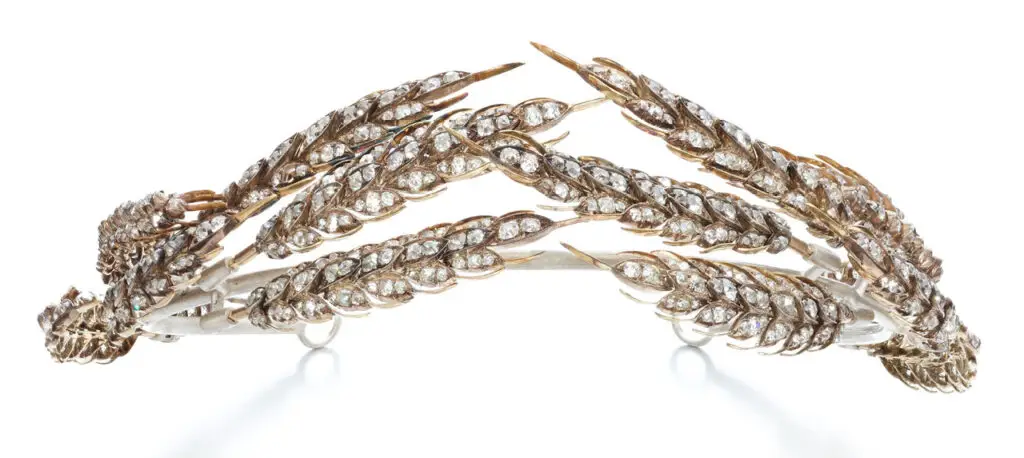 Image of Diamond tiara which belonged to Therese of Sachsen-Hildburghausen