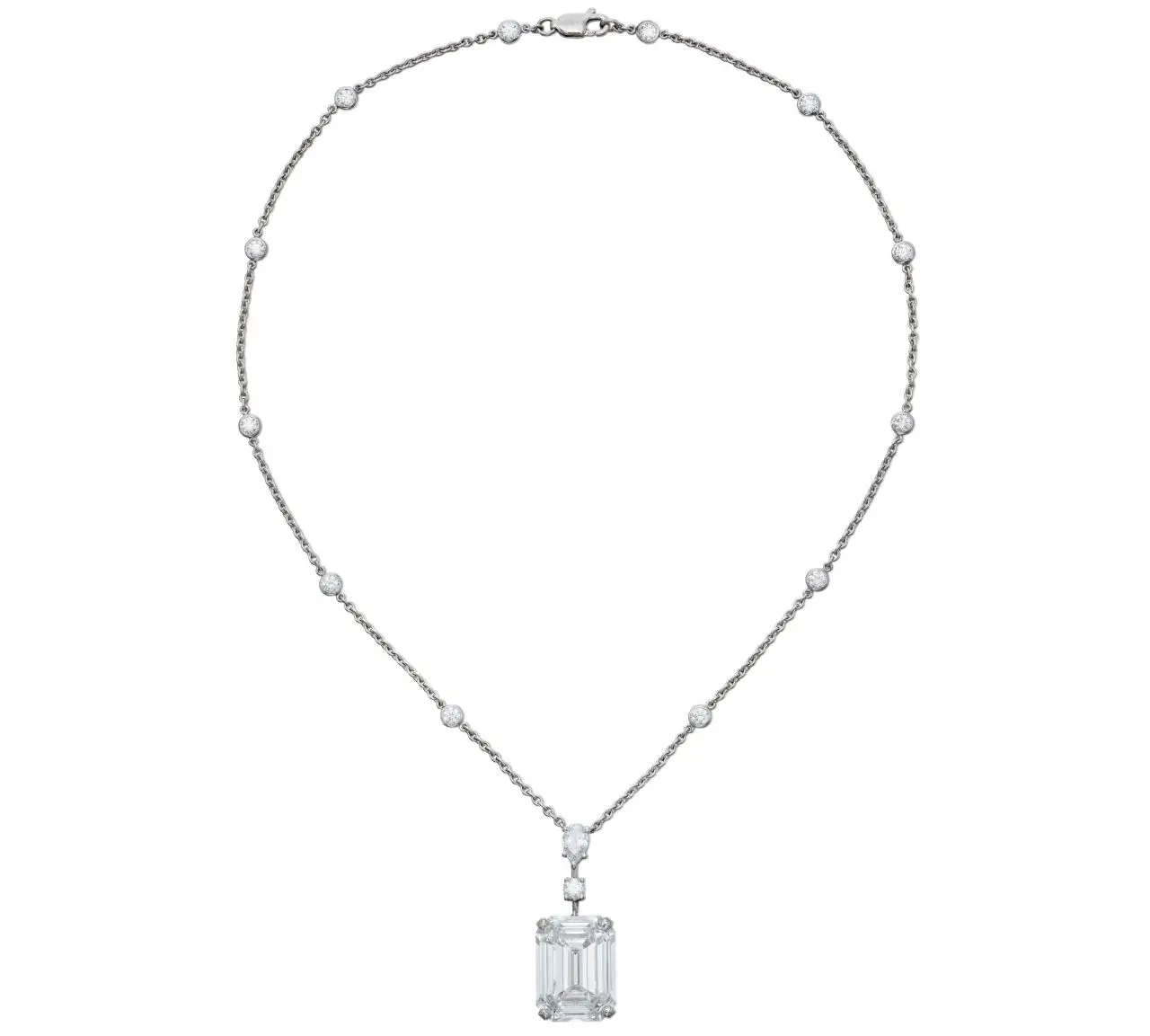 Necklace featuring 12.12-carat diamond image
