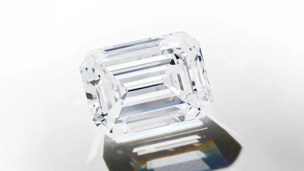 Unmounted emerald-cut diamond at Sotheby's image