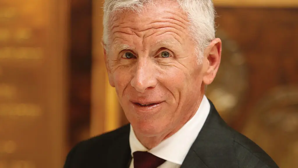 Headshot of CD Peacock vice chairman Steven Holtzman