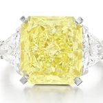 Van Cleef & Arpels Ring Takes ...