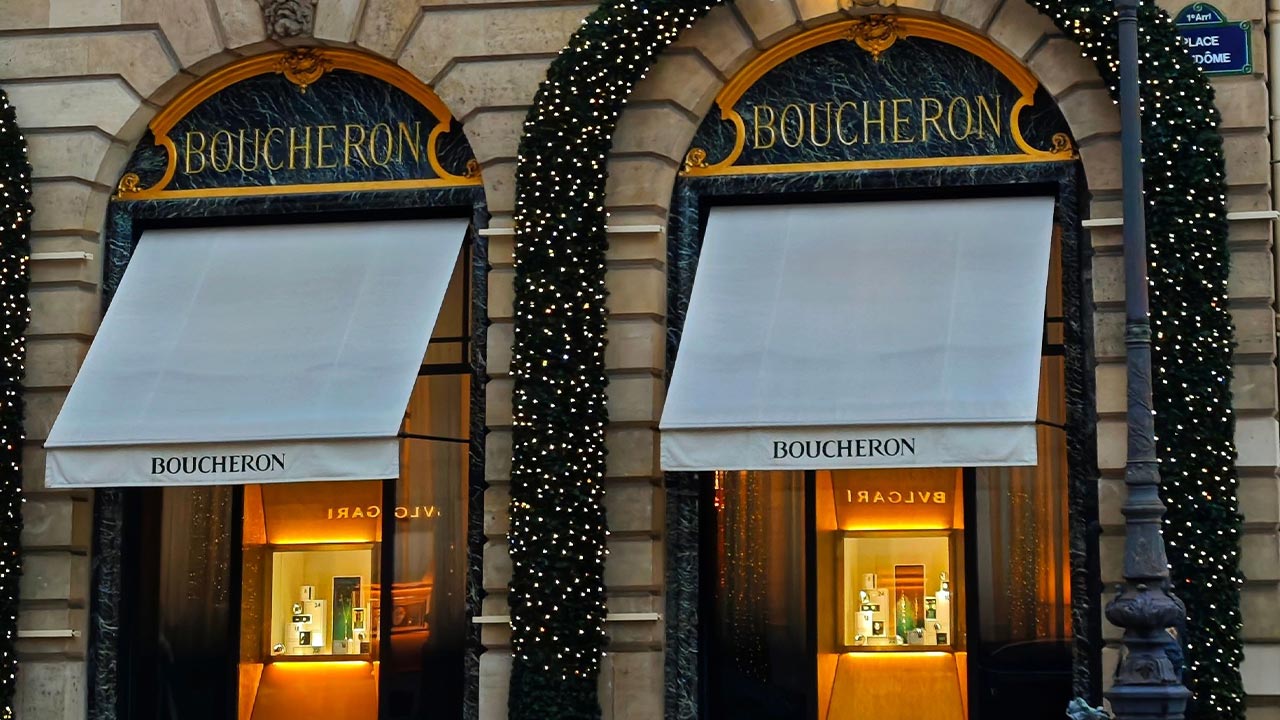 A Boucheron store in Paris image